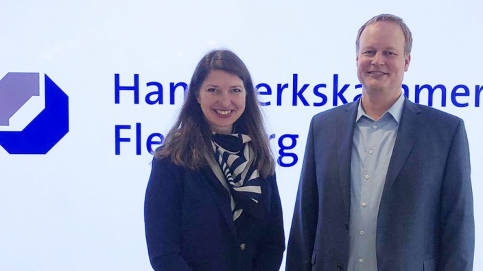 Uta Wentzel und Thomas Jepsen bei der Handwerkskammer